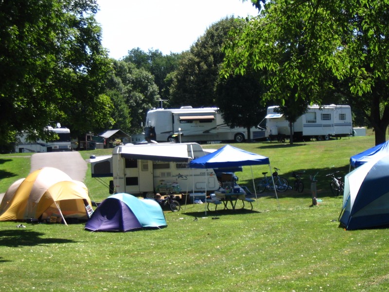 Hickories Park Camping