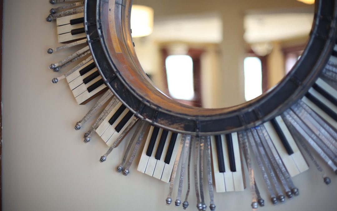 The-Belva-Lockwood-Inn-Owego-Tioga-Piano-Mirror