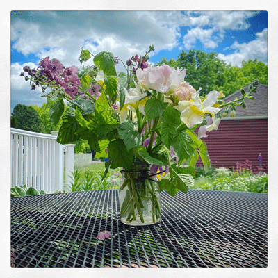Two-Sparrows-Farm-Berkshire-Tioga-County-NY-Flower-Arrangement